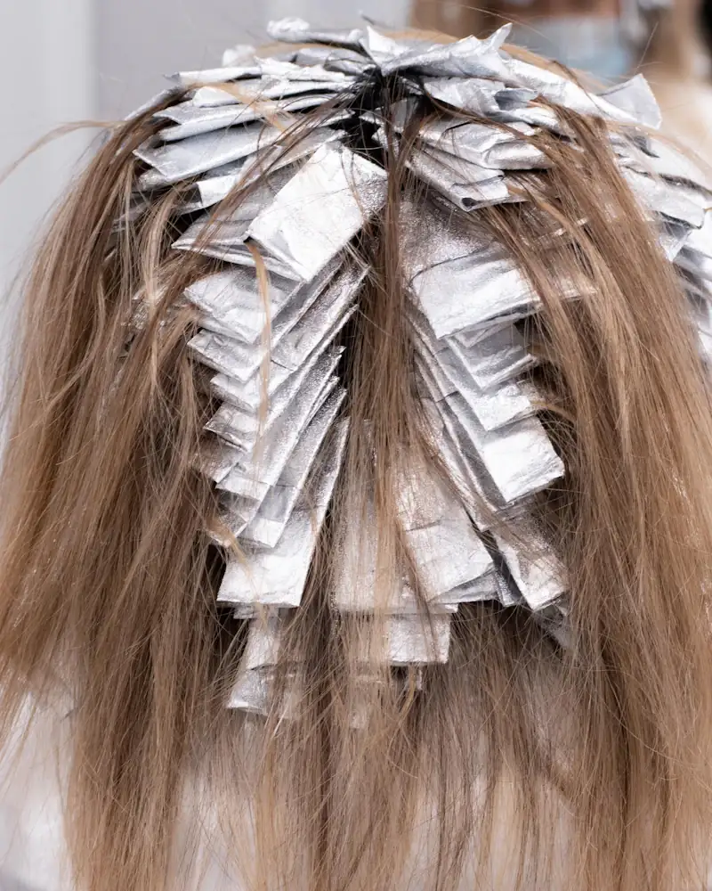 Mechas separadas em papel alumínio